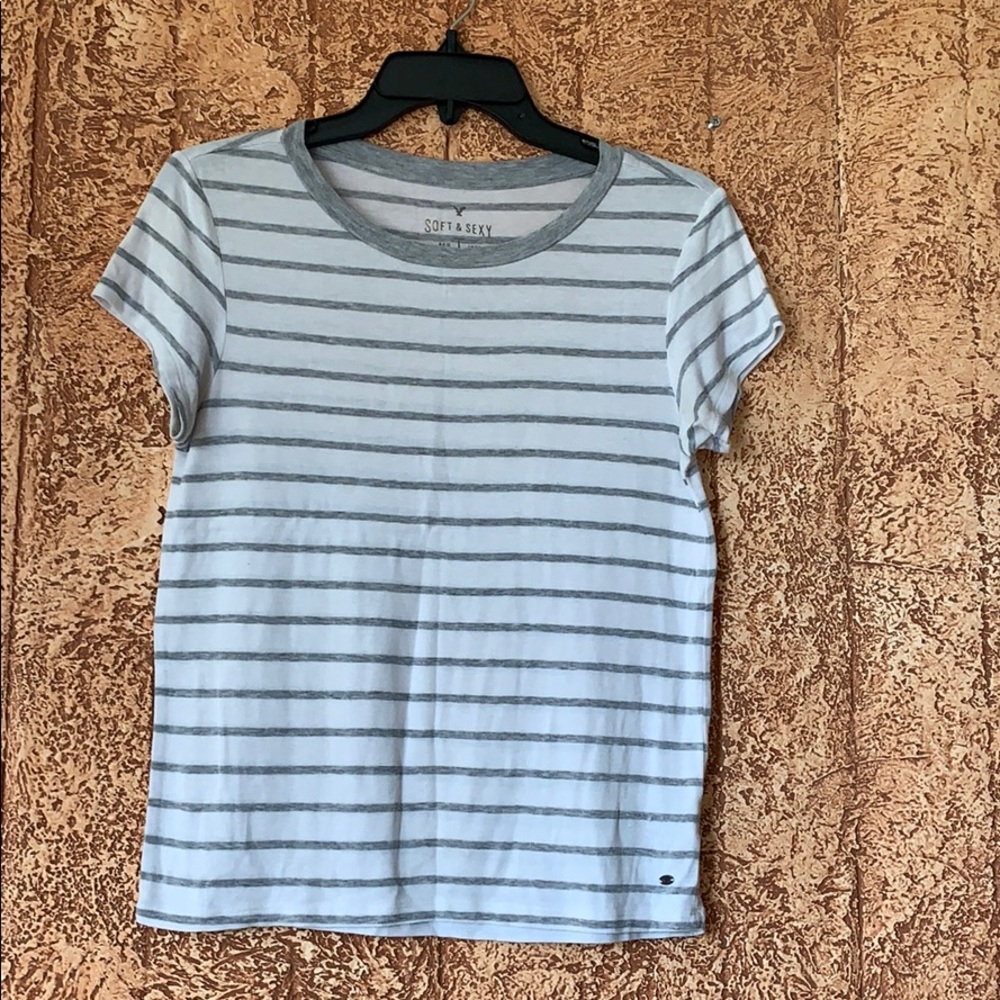 American eagle T-shirt